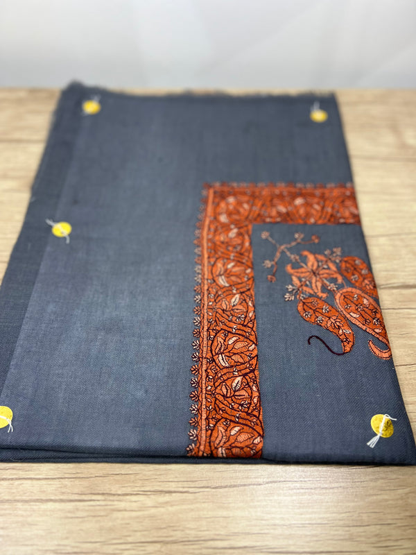 Gray Yemeni shawl with brown embroidery