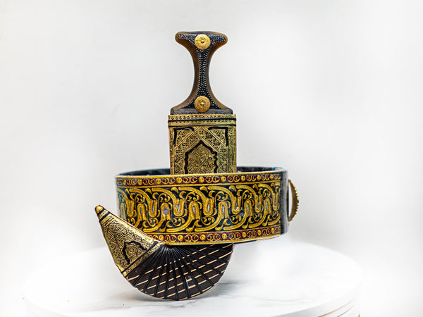 Adult Golden Janbyiah